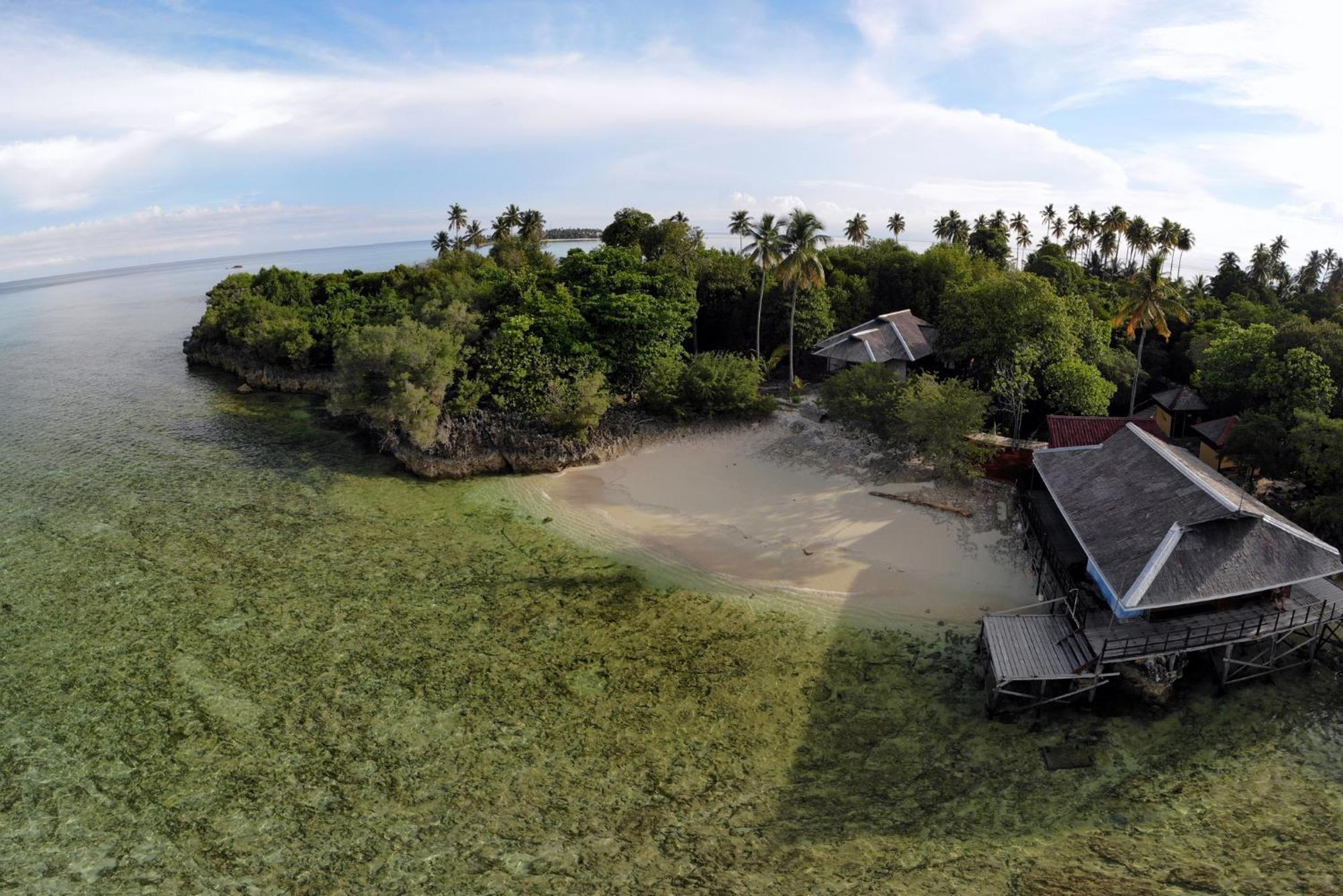Nunukan Island Resort Maratua Island Exteriör bild