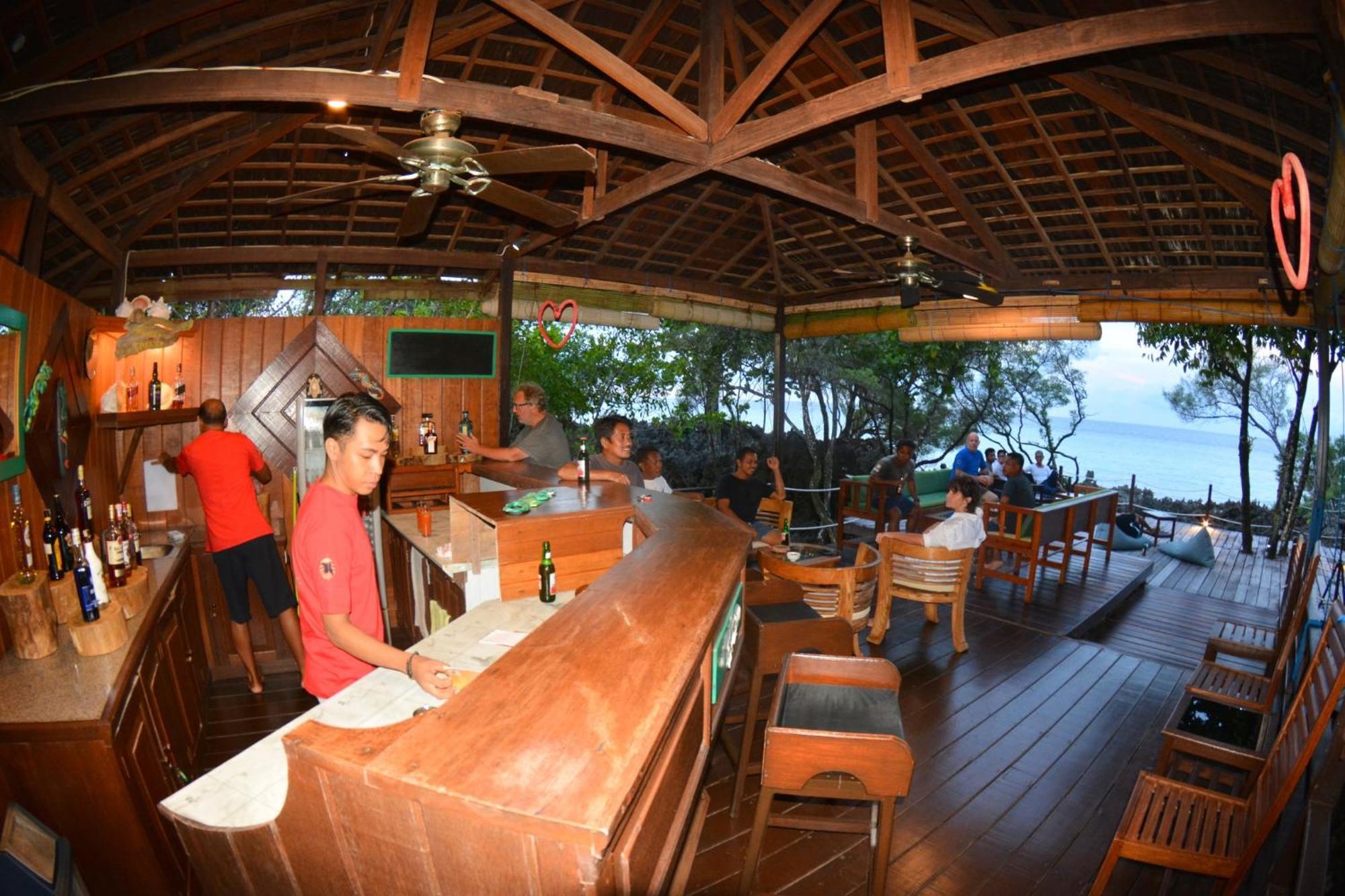 Nunukan Island Resort Maratua Island Exteriör bild