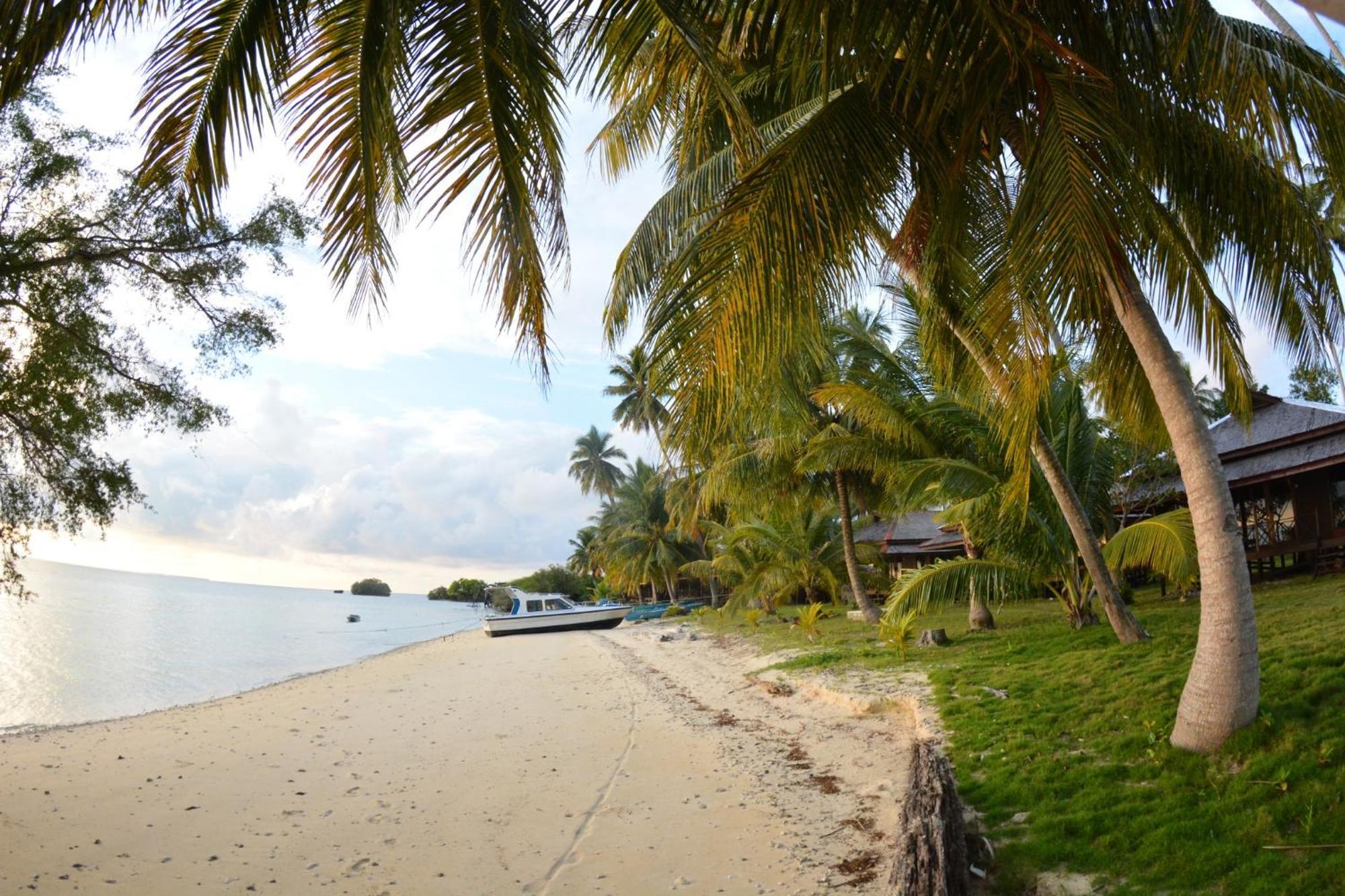 Nunukan Island Resort Maratua Island Exteriör bild