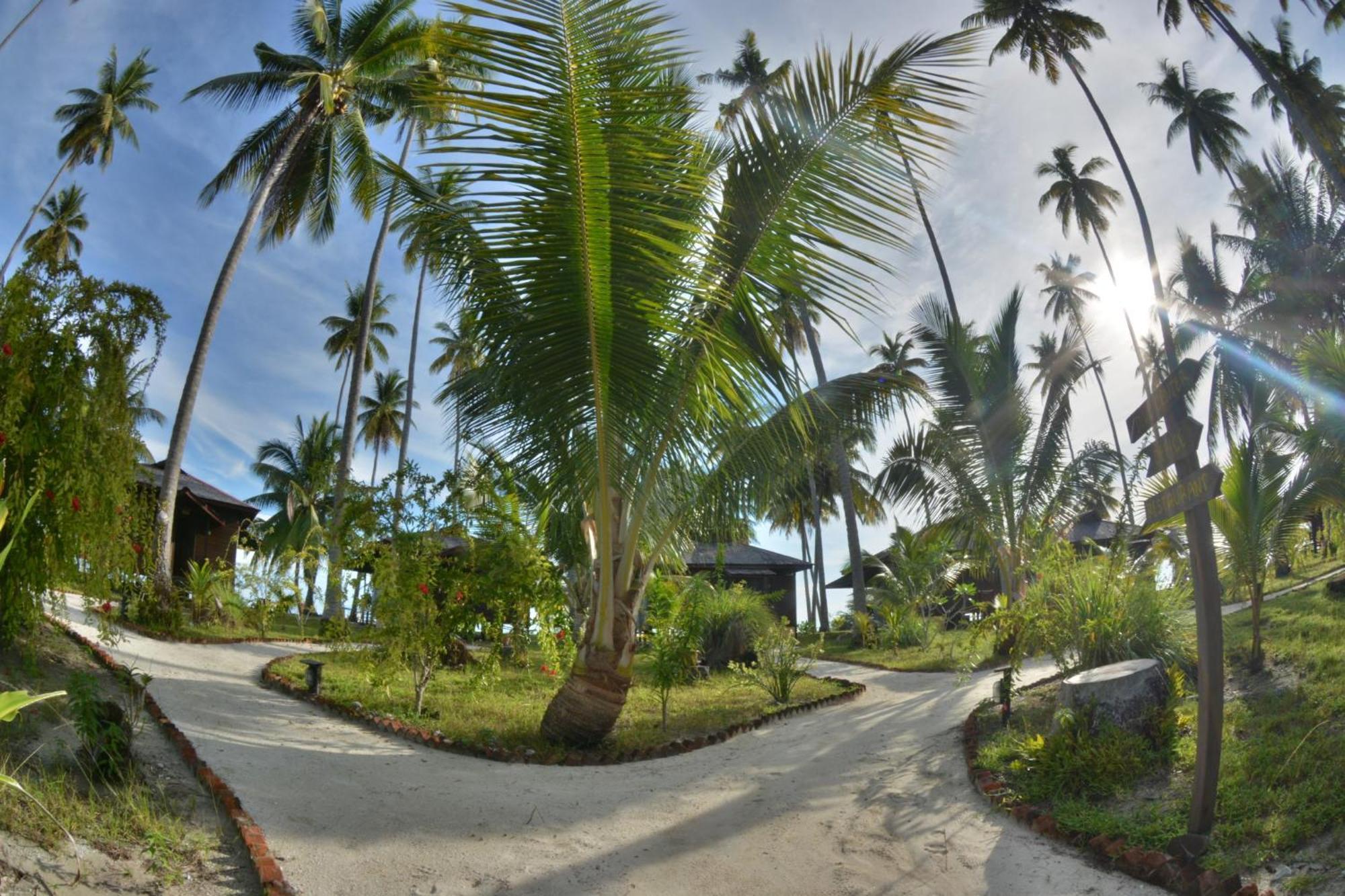 Nunukan Island Resort Maratua Island Exteriör bild