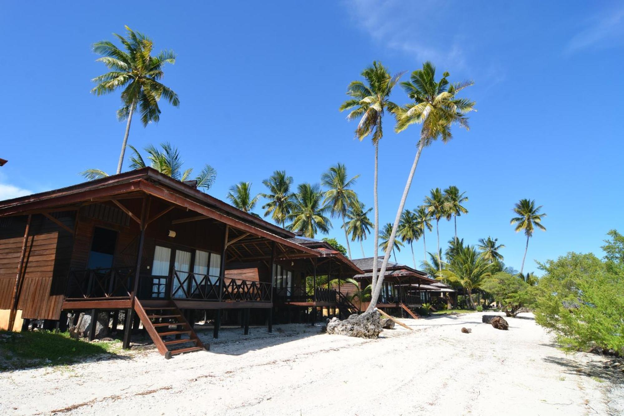 Nunukan Island Resort Maratua Island Exteriör bild