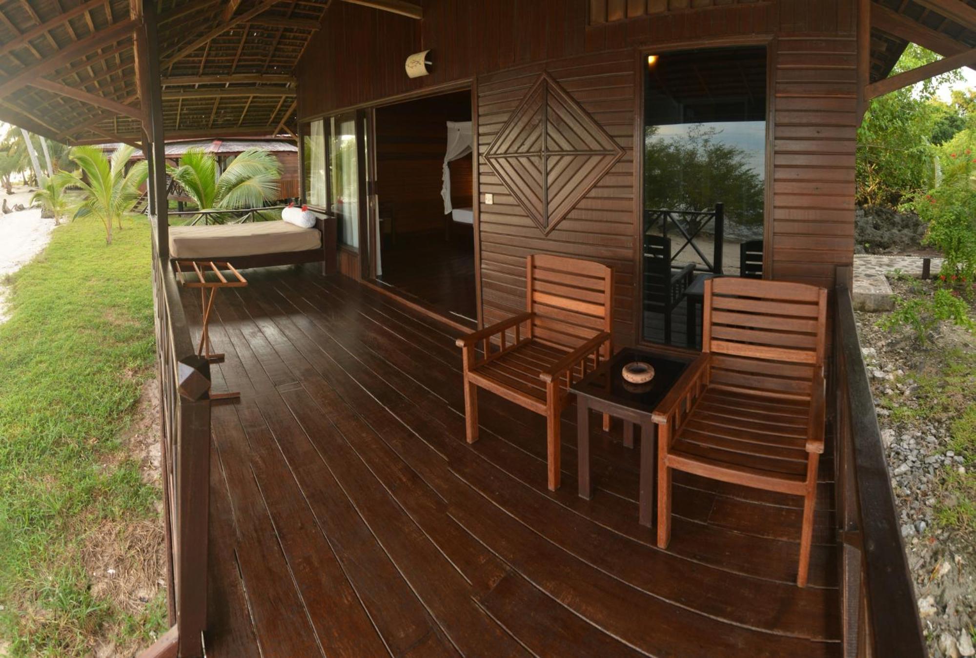 Nunukan Island Resort Maratua Island Exteriör bild