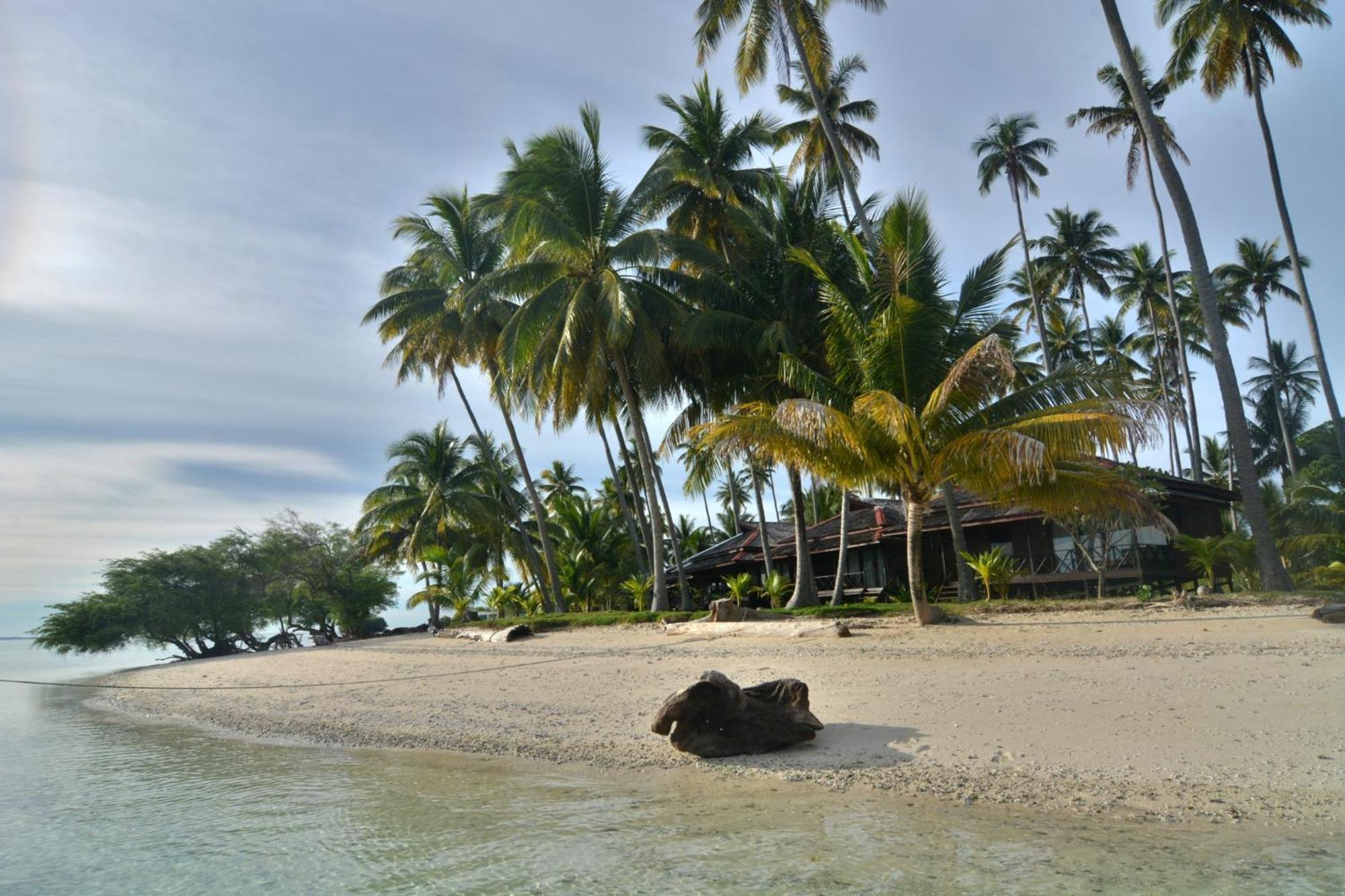 Nunukan Island Resort Maratua Island Exteriör bild